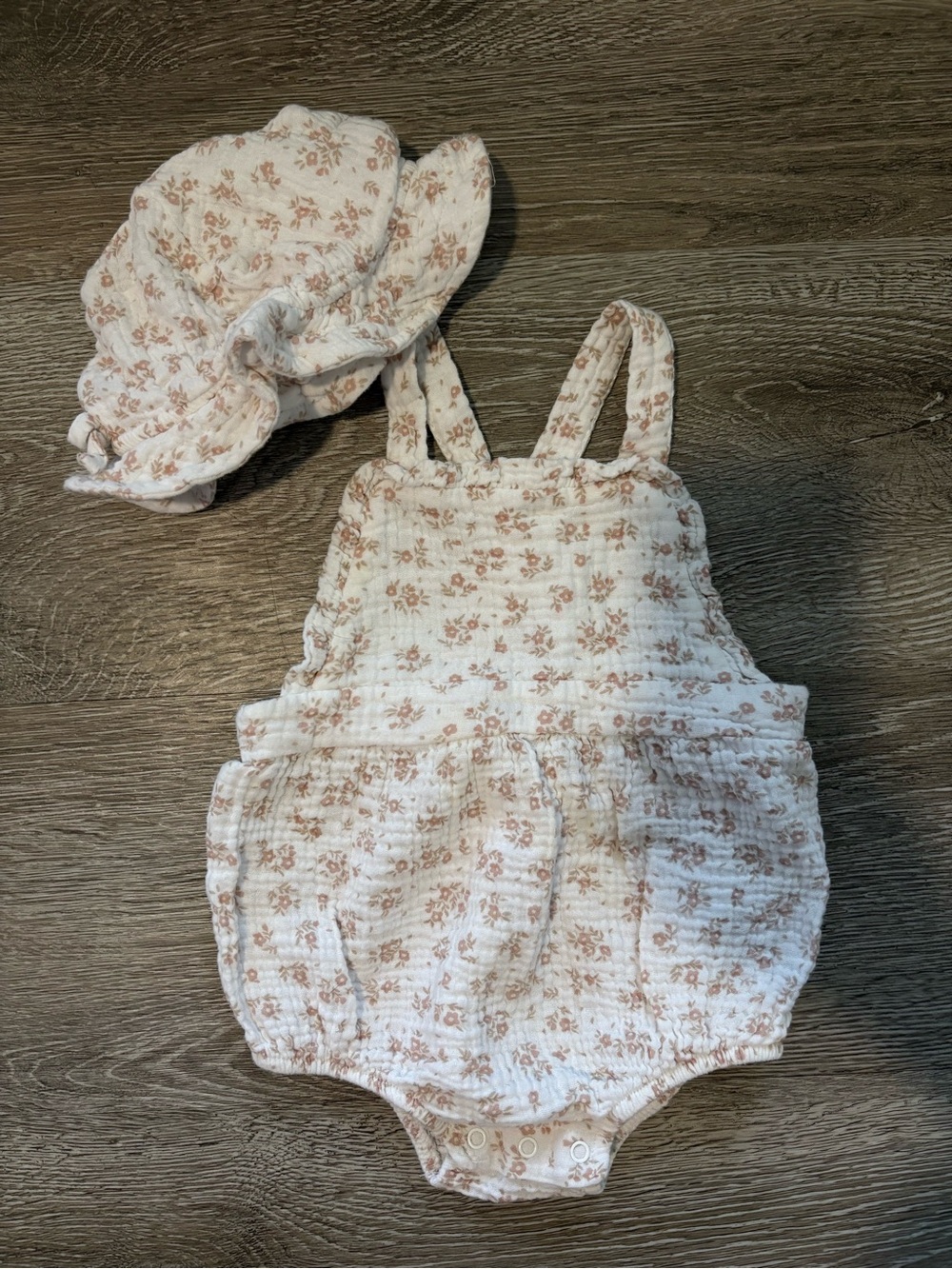 Organic Cotton Baby Girl Romper & Hat Set (24m)